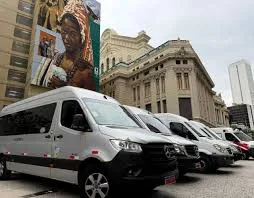 locação de van com motorista em Santos